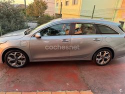 Gris / plata Usado 2020 Kia Ceed Utilitario | 16.000 € (Precio justo)