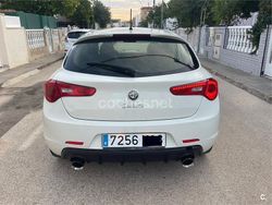 Blanco Usado 2011 Alfa Romeo Giulietta Distinctive Utilitario | 6000 € (Precio justo)