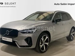 Gris / plata Usado 2023 Volvo XC60 Ultimate SUV | 52.900 € (Caro)