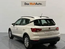 Blanco Usado 2023 Seat Arona Reference SUV | 15.500 € (Precio justo)