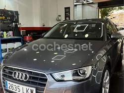 Gris / plata Usado 2013 Audi A3 Sportback Attraction Berlina | 12.500 € (Buen precio)