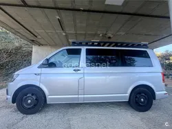 Gris / plata Usado 2017 VW Multivan Trendline Monovolumen | 26.000 €