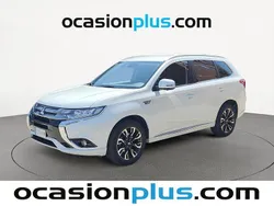 Blanco Usado 2018 Mitsubishi Outlander P-HEV SUV | 17.819 € (Precio justo)