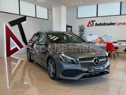 Gris / plata Usado 2017 Mercedes A200 Berlina | 21.999 € (Precio justo)