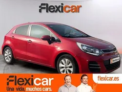 Rojo Usado 2016 Kia Rio Berlina | 9490 € (Un poco caro)