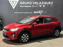 Rojo Usado 2023 Kia Stonic SUV | 14.990 € (Precio justo)
