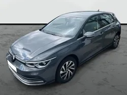 Gris delfín metalizado Usado 2024 VW Golf VIII Style Utilitario | 27.490 € (Precio justo)