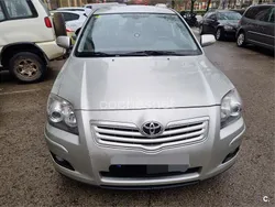 Beige Usado 2008 Toyota Avensis Sol Berlina | 4900 € (Precio justo)
