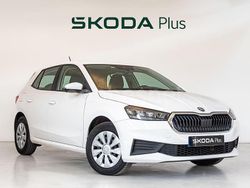 Blanco Usado 2022 Skoda Fabia Active Berlina | 13.900 € (Precio justo)