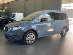 Gris Nuevo 2025 Mercedes eCitan Familiar | 44.770 € (Precio justo)