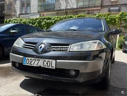 Negro Usado 2003 Renault Mégane II Dynamique Berlina | 2300 € (Precio justo)