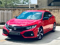 Rojo Usado 2019 Honda Civic Elegance Berlina | 22.900 € (Caro)