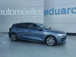 Gris Usado 2023 Ford Focus ST-Line Utilitario | 16.500 € (Precio justo)