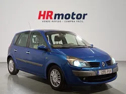 Bronce Usado 2007 Renault Scénic II Dynamique Monovolumen | 2510 € (Buen precio)