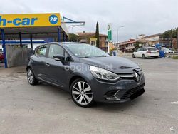 Gris / plata Usado 2017 Renault Clio IV Zen Berlina | 9500 € (Buen precio)