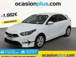 Blanco Usado 2023 Kia Ceed Utilitario | 16.628 € (Buen precio)