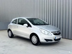 Gris / plata Usado 2009 Opel Corsa Enjoy Berlina | 3999 € (Precio justo)