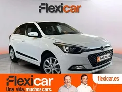 Blanco Usado 2016 Hyundai i20 Utilitario | 8090 € (Precio justo)
