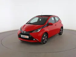 Rojo Usado 2017 Toyota Aygo X-wave Utilitario | 9999 € (Buen precio)
