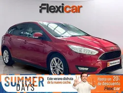 Rojo Usado 2015 Ford Focus Trend Berlina | 10.980 € (Precio justo)