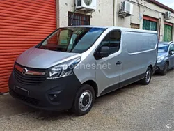 Gris / plata Usado 2018 Opel Vivaro Van | 14.690 €