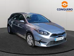 Gris Usado 2023 Kia Ceed Berlina | 17.200 € (Precio justo)