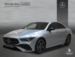 Gris / plateado Usado 2024 Mercedes CLA200 Berlina | 37.900 € (Buen precio)