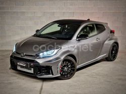 Gris / plata Usado 2024 Toyota Yaris Berlina | 53.900 €