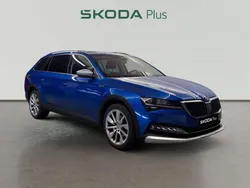Azul Usado 2023 Skoda Superb Selection Familiar | 35.200 € (Precio justo)