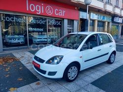 Blanco Usado 2007 Ford Fiesta Utilitario | 5000 € (Caro)