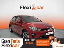 Rojo Usado 2022 Kia Rio Berlina | 13.990 € (Precio justo)
