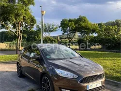 Marrón Usado 2016 Ford Focus Trend Berlina | 10.900 € (Precio justo)