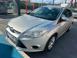 Gris / plata Usado 2014 Ford Focus Trend Berlina | 7500 € (Precio justo)