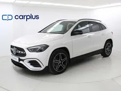 Blanco Nuevo 2024 Mercedes GLA220 SUV | 43.990 €