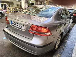 Gris / plata Usado 2004 Saab 9-3 Vector Berlina | 4000 € (Precio justo)