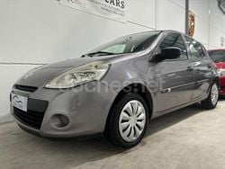 Beige Usado 2014 Renault Clio IV Expression Berlina | 4999 € (Buen precio)