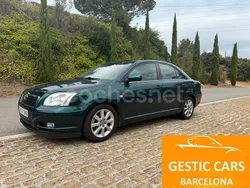 Verde Usado 2004 Toyota Avensis Sol Berlina | 5490 € (Precio justo)