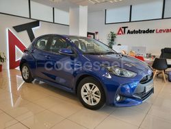 Azul Usado 2021 Toyota Yaris Hybrid Style Berlina | 19.499 € (Precio justo)