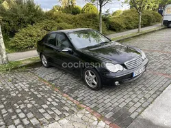 Negro Usado 2005 Mercedes C220 Classic Berlina | 3700 € (Buen precio)