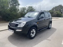 Negro Usado 2002 Ssangyong Rexton SUV | 5990 €