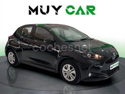 Negro Usado 2021 Toyota Yaris Hybrid Active Berlina | 17.490 € (Precio justo)