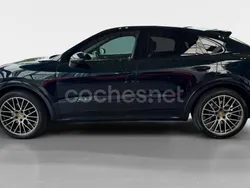 Azul Usado 2022 Porsche Cayenne Platinum Edition SUV | 82.000 € (Precio justo)