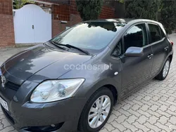 Gris / plata Usado 2007 Toyota Auris Sol Berlina | 5900 € (Precio justo)