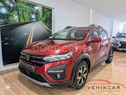 Rojo Usado 2022 Dacia Sandero Comfort Utilitario | 12.995 € (Precio justo)