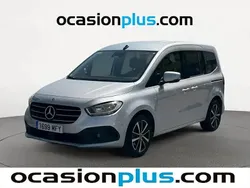 Gris plata Usado 2023 Mercedes 180 Berlina | 24.410 € (Precio justo)