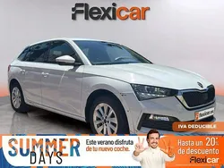 Blanco Usado 2023 Skoda Scala Ambition Utilitario | 15.990 € (Precio justo)