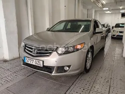 Beige Usado 2010 Honda Accord Executive Berlina | 6390 € (Precio justo)