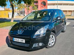 Negro Usado 2010 Peugeot 5008 Premium Monovolumen | 6299 € (Precio justo)