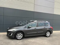 Gris / plata Usado 2013 Peugeot 308 Active Familiar | 5990 € (Super precio)