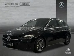 Negro noche Usado 2023 Mercedes B180 Monovolumen | 27.900 € (Buen precio)